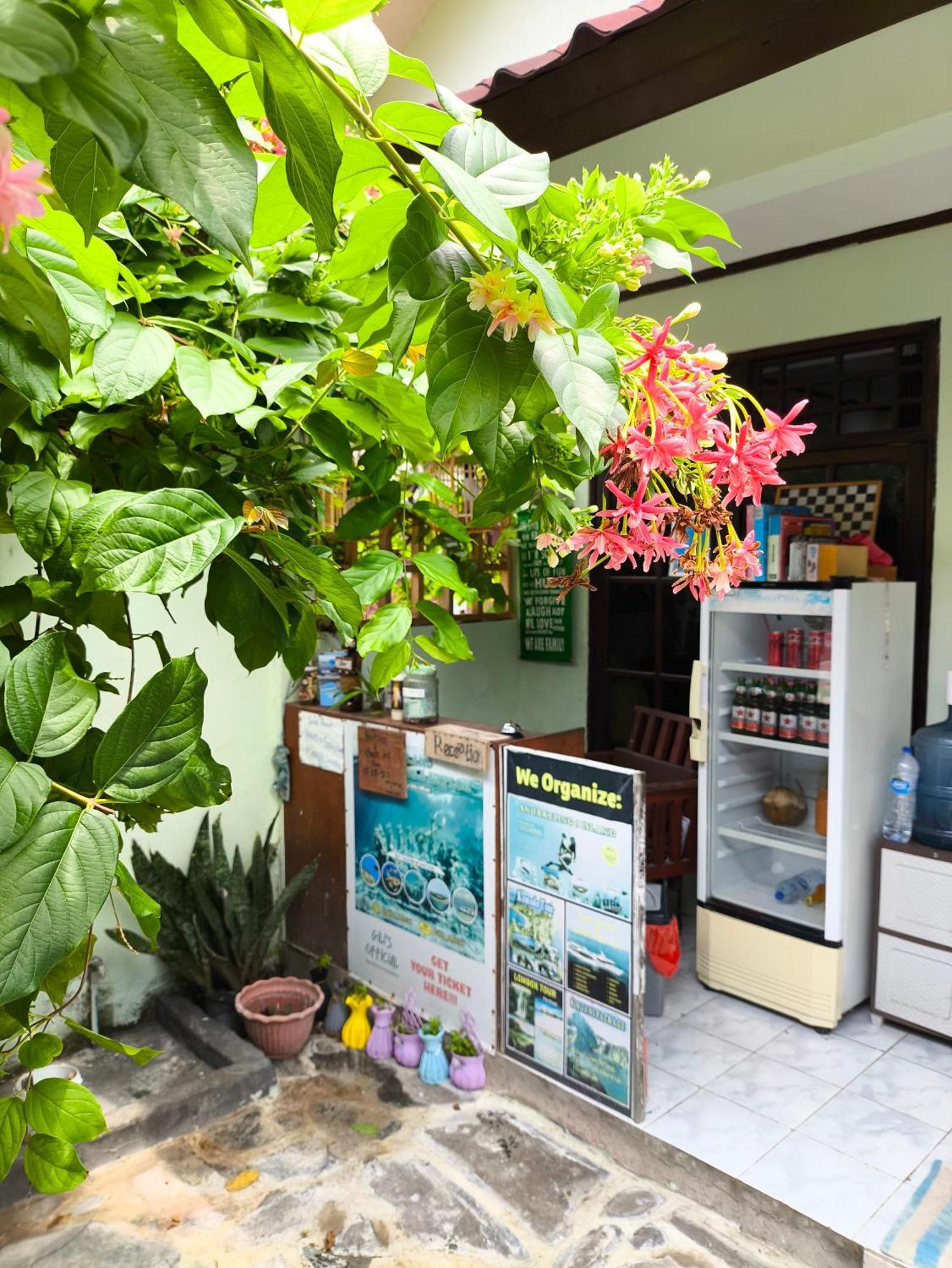 Gili Mesari Cottages & Homestay Гили Траванган Экстерьер фото