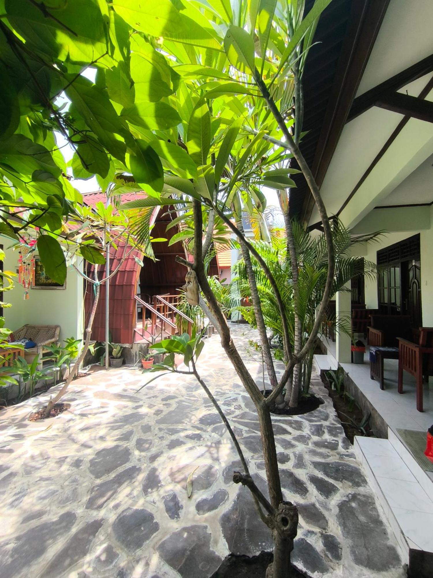 Gili Mesari Cottages & Homestay Гили Траванган Экстерьер фото